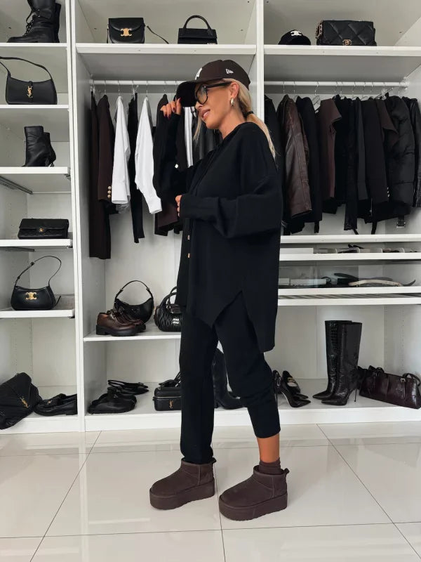 Evana | Two-Piece Women's Set with Long Sleeves, Hood, and Round Neckline