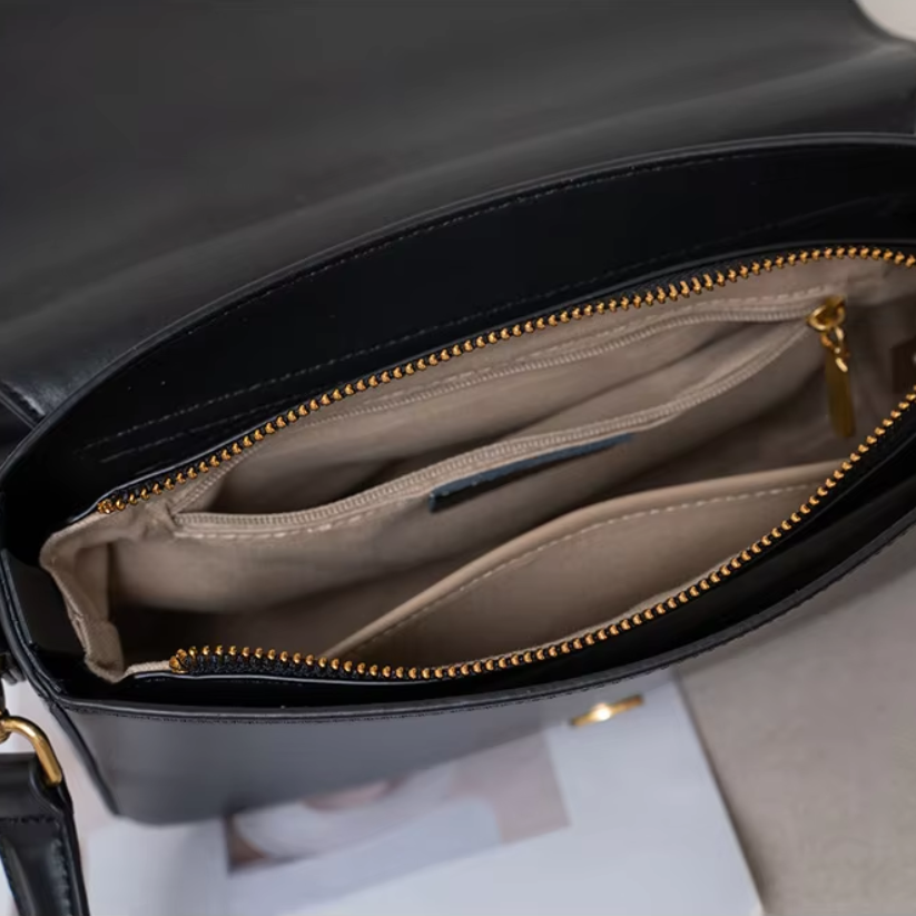 Leather shoulder bag "Matea"