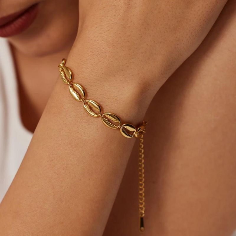 Janelle Shell Bracelet