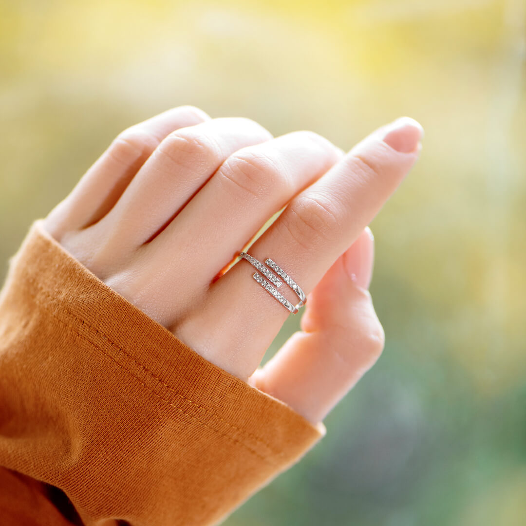 Unsere Wege haben sich aus einem bestimmten Grund gekreuzt Dreifach paralleler PAVÉ-Ring