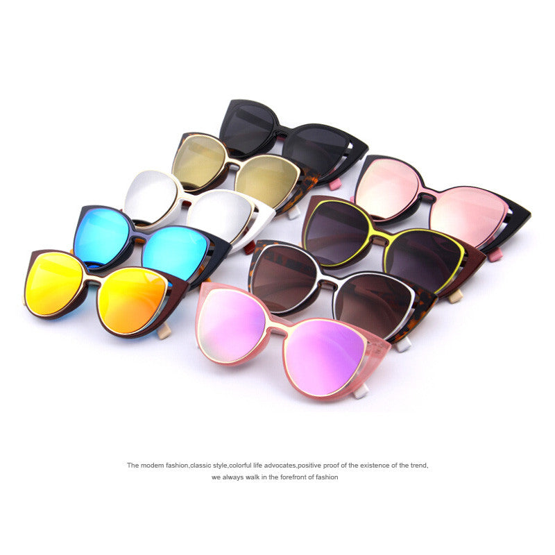 Gafas de sol retro perforadas