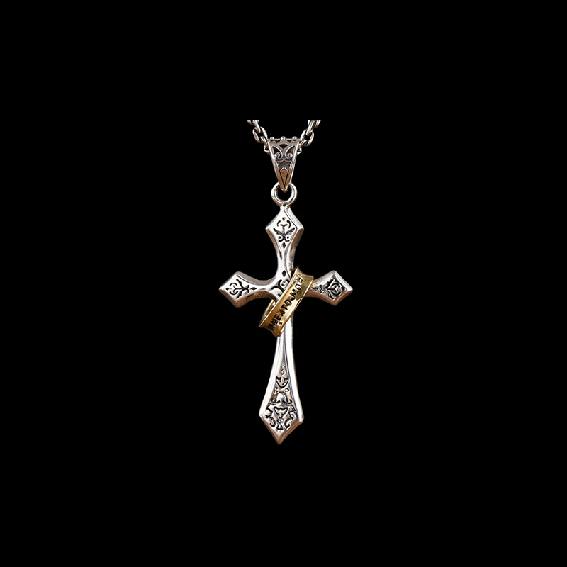 COLGANTE DE PLATA CON CRUZ DE JESÚS