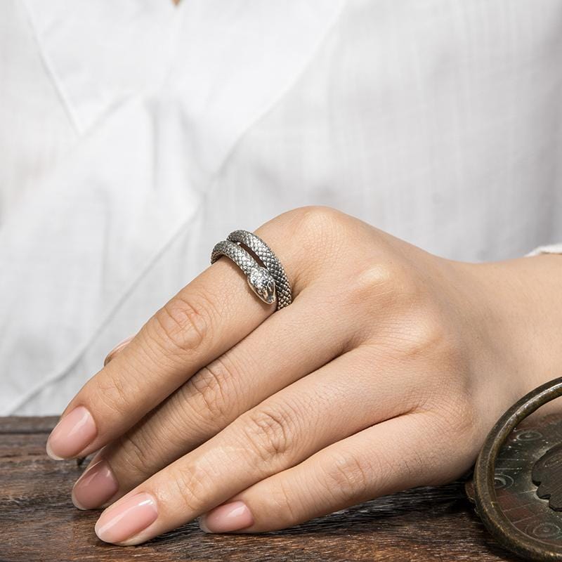 VINTAGE SNAKE SILVER RING