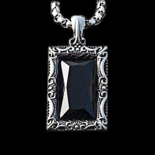 VINTAGE CARVED BLACK GEMSTONE PENDANT