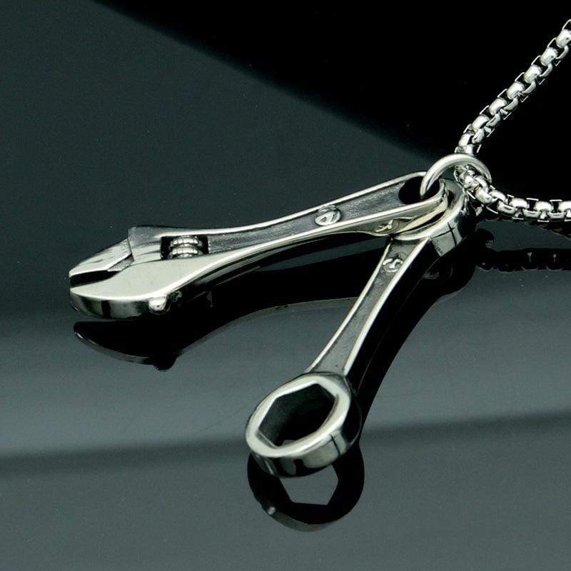 COLGANTE DE ACERO INOXIDABLE CON LLAVE