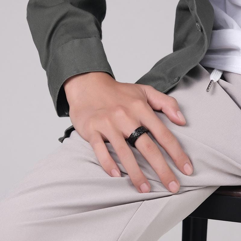 VINTAGE ROTATABLE EYE STAINLESS STEEL RING