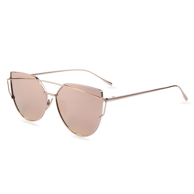 Cat-Eye-Sonnenbrille mit flachen Gläsern