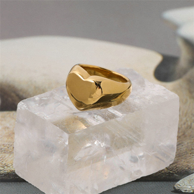 Liliana Love Ring