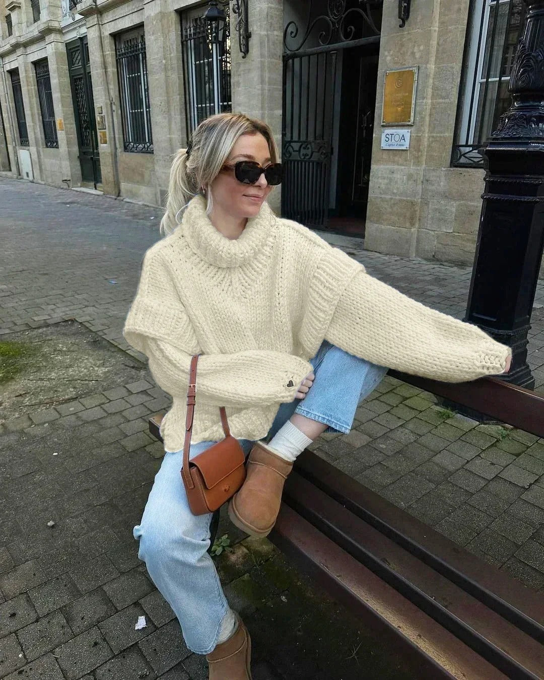 Stella - Casual knitted sweater with a half-length collar