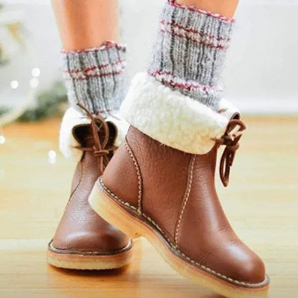 Charlot™ | Leather boots with wool lining