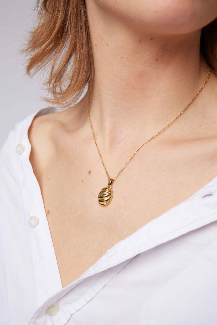 Shell Necklace