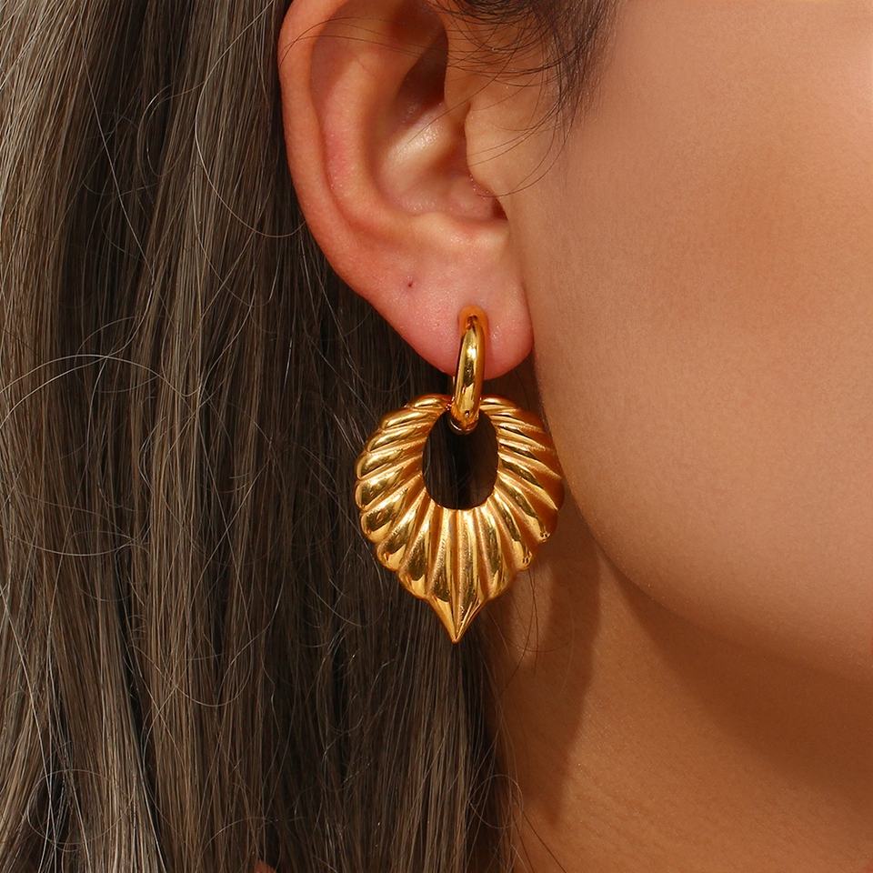 Hazel Drop Earrings