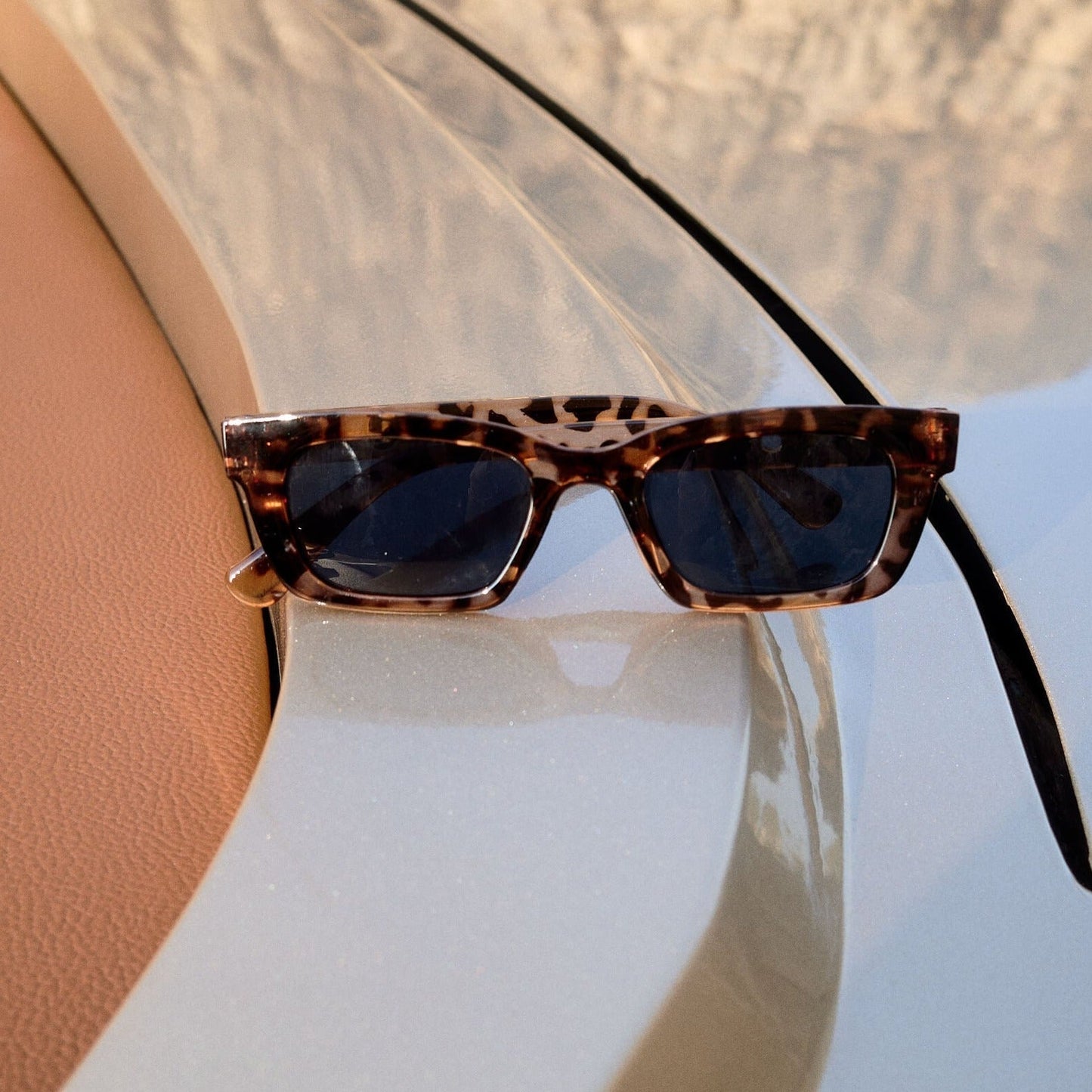 Windsor Vintage Tortoise - Dark Grey