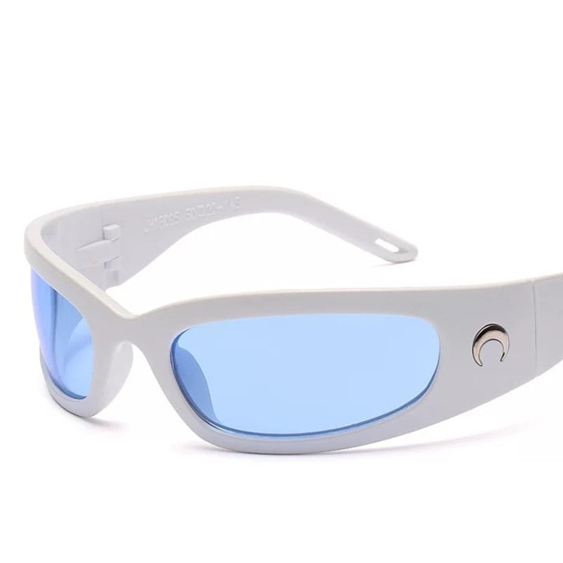 Sporty Goggle-Style