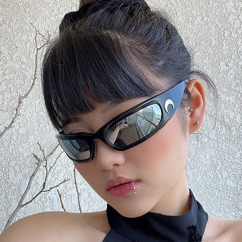 Sporty Goggle-Style