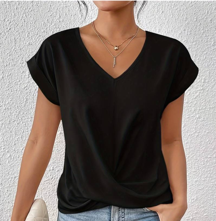 CHARLOTTE - The v-neck top