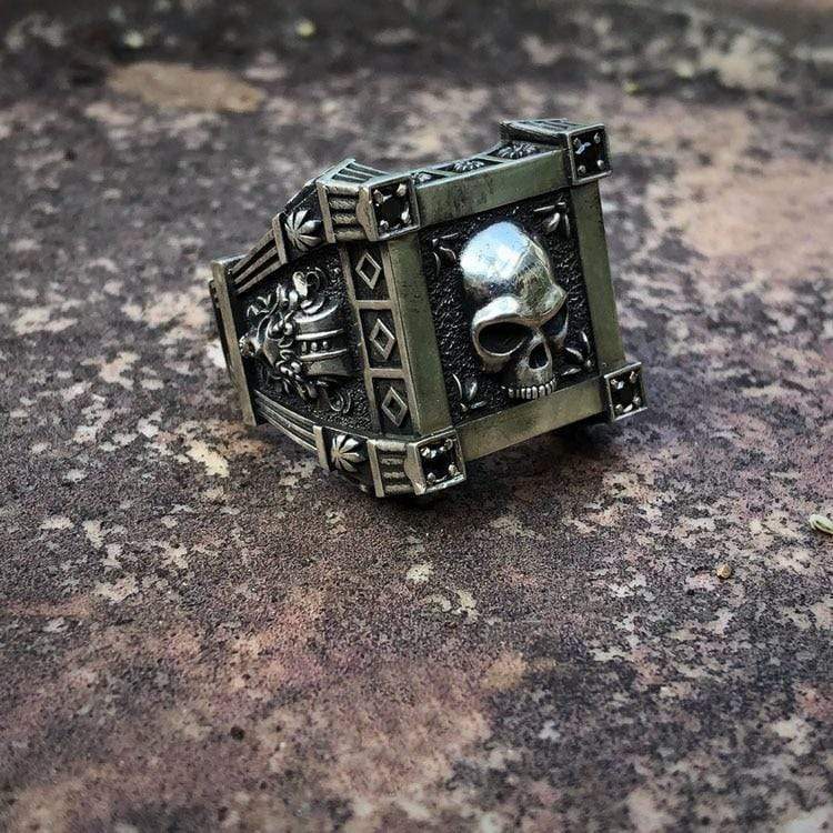 GOTHIC BIKER EDELSTAHL TOTENKOPFRING