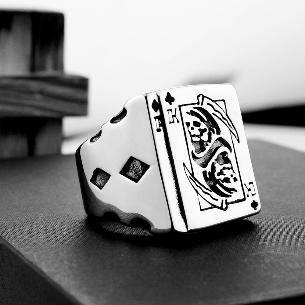 ANILLO DE CALAVERA DE ACERO INOXIDABLE CON HOZ DE LA MUERTE DE POKER