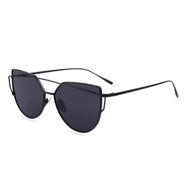 Cat-Eye-Sonnenbrille mit flachen Gläsern